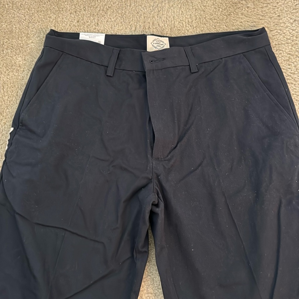 St. John’s bay men’s chinos easy care classic fit 36x30
